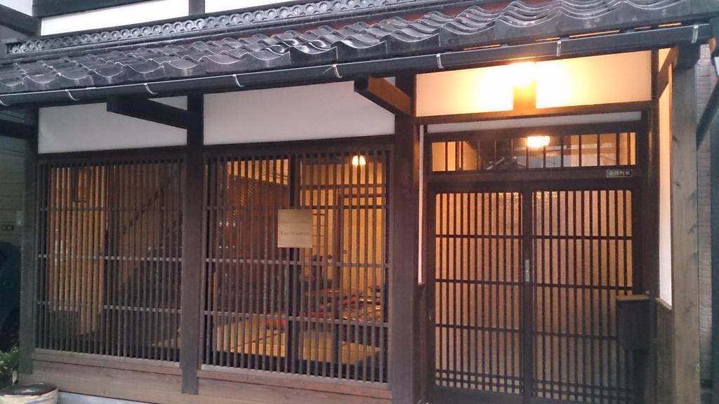 Kanazawa Guest House East Mountain Exterior photo