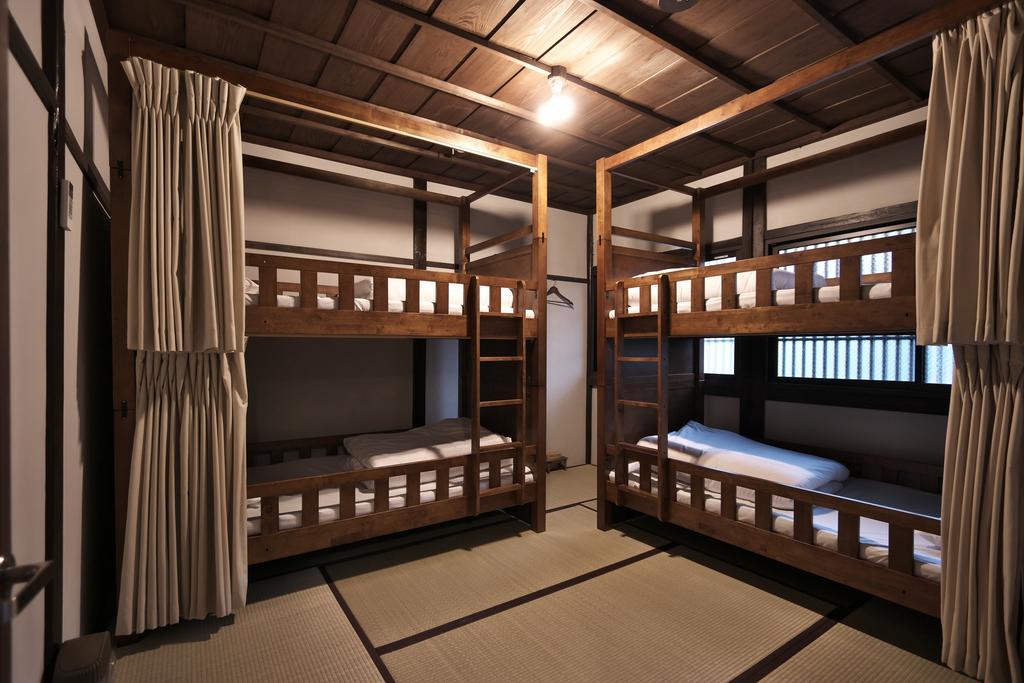 Kanazawa Guest House East Mountain Exterior photo