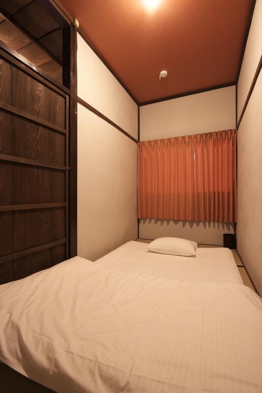 Kanazawa Guest House East Mountain Exterior photo
