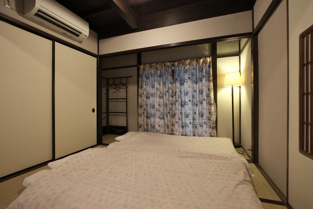 Kanazawa Guest House East Mountain Exterior photo